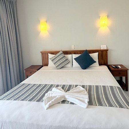 Hotel Villas Ema Zihuatanejo Kültér fotó