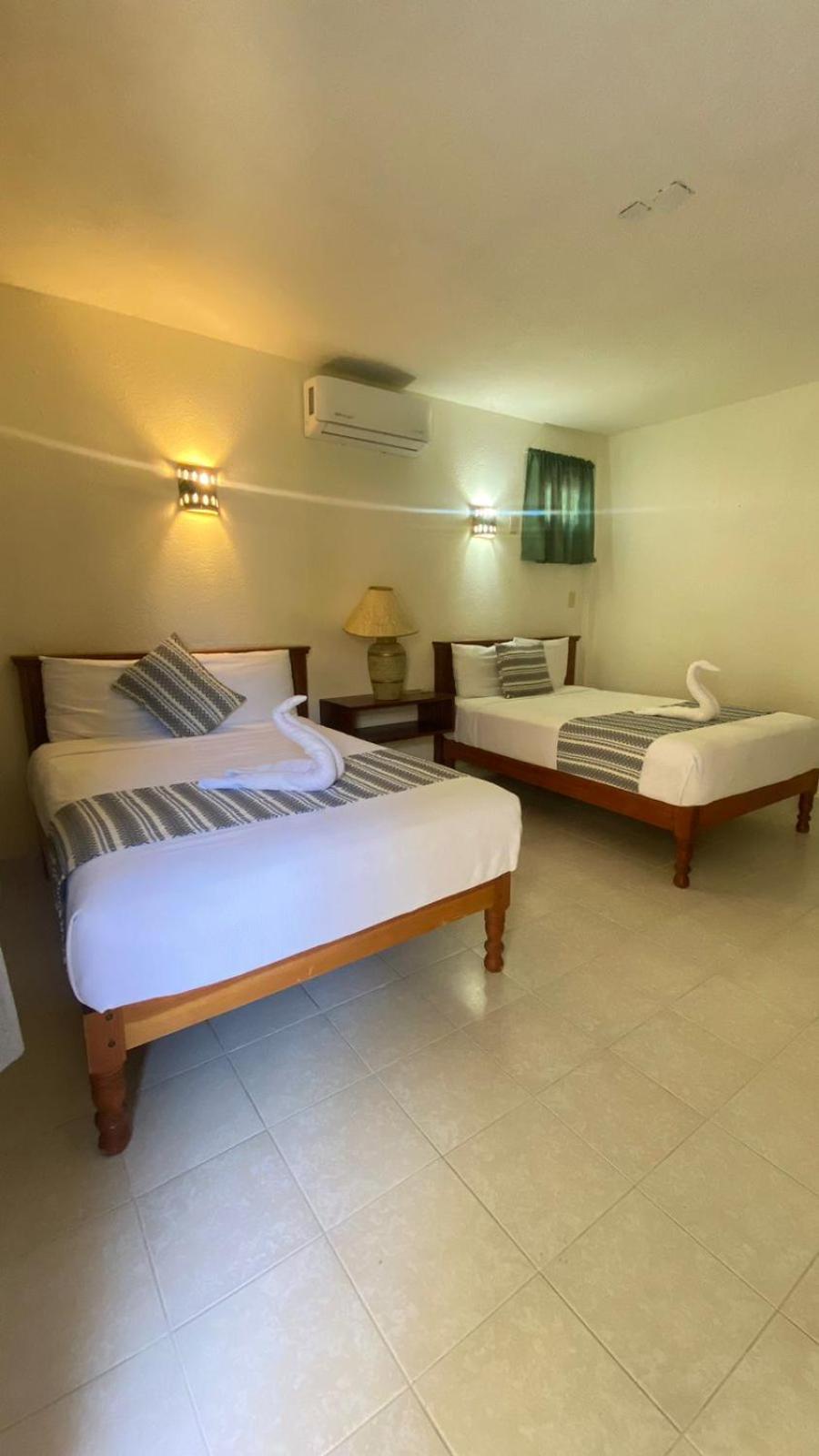 Hotel Villas Ema Zihuatanejo Kültér fotó