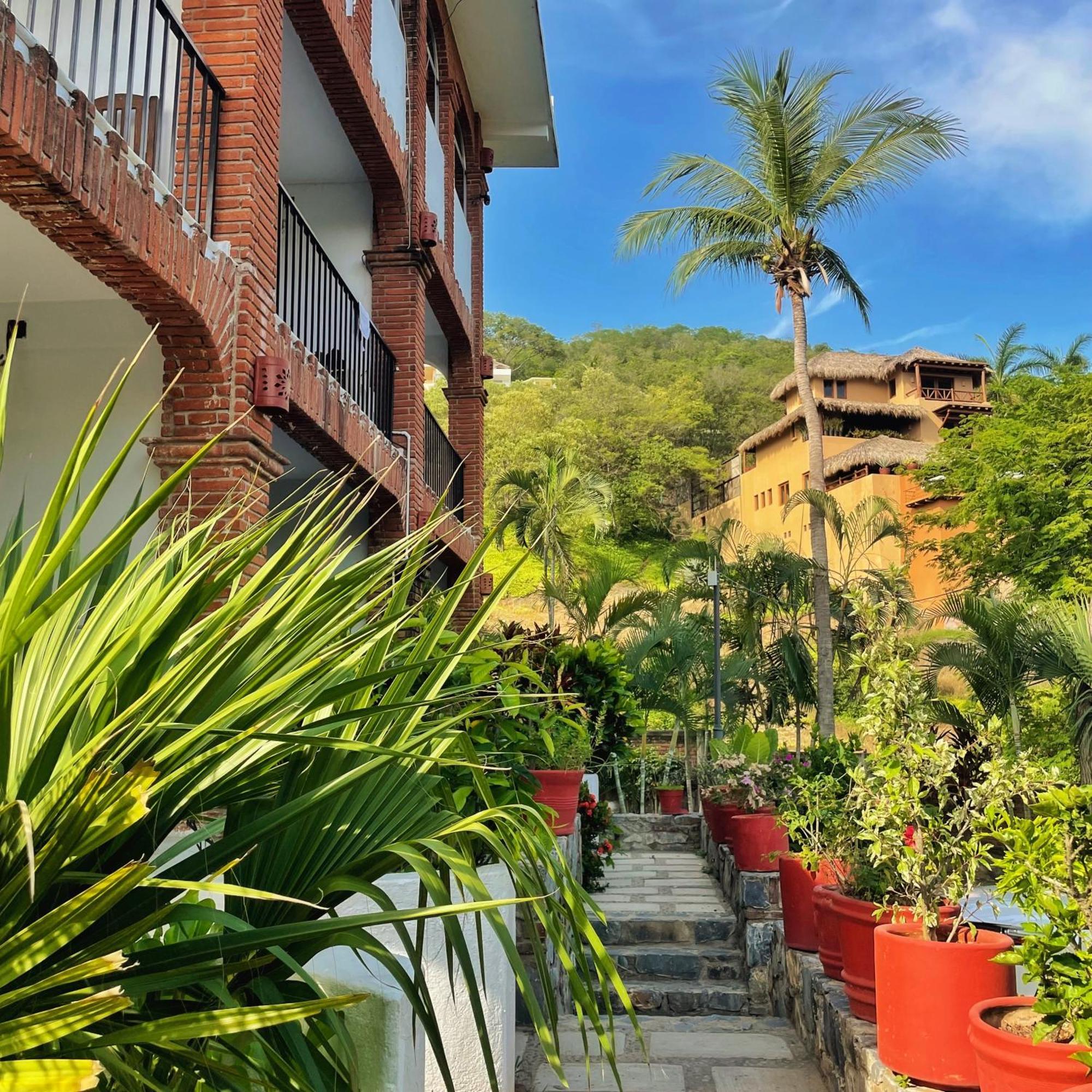 Hotel Villas Ema Zihuatanejo Kültér fotó
