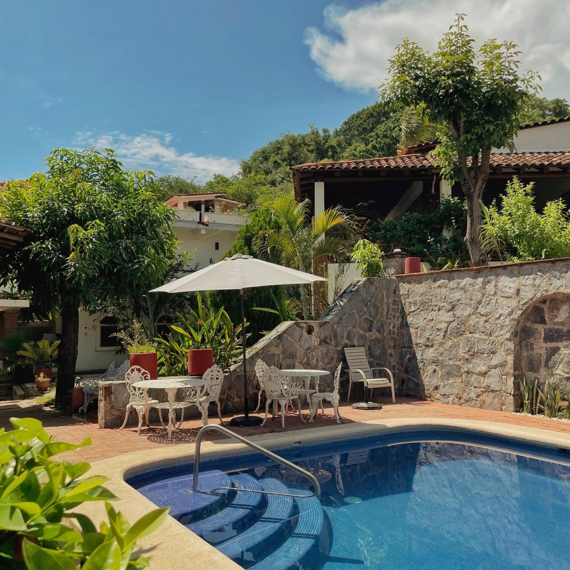 Hotel Villas Ema Zihuatanejo Kültér fotó
