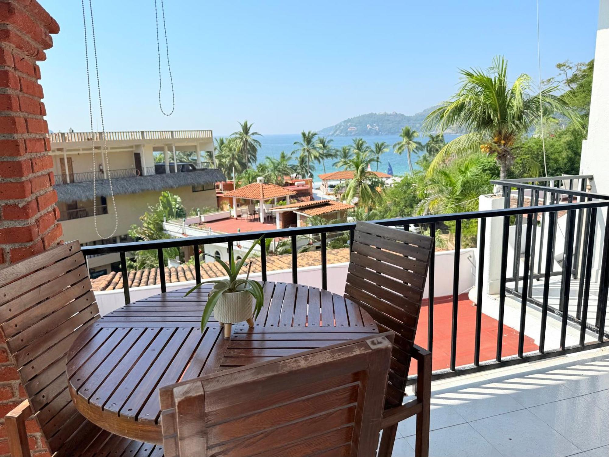 Hotel Villas Ema Zihuatanejo Kültér fotó